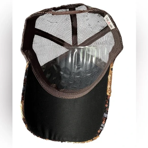 Beautiful Sequin Leaf Design Glam Baseball Cap, Adjustable size - Picture 7 of 9